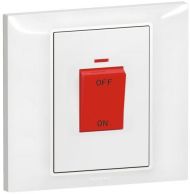 Бойлерен ключ 45А двуполюсен с индикация Legrand Belanko S 617676 - Бял